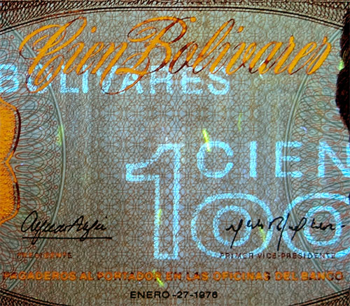 Piece bbcv100bs-db01-n7 (Obverse, partial, under ultraviolet light)