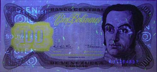 Piece bbcv100bs-db03-f8 (Obverse, under ultraviolet light)