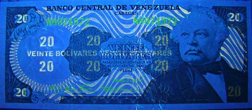 Piece bbcv20bs-fa02-n7 (Obverse, under ultraviolet light)