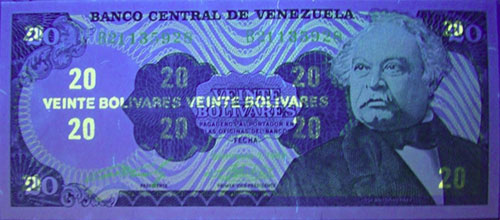 Piece bbcv20bs-fb02-b8 (Obverse, under ultraviolet light)