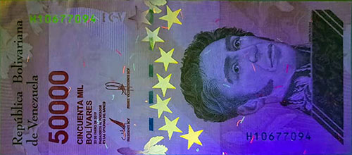 Piece bbcv50000bss-ab01-h8 (Obverse, under ultraviolet light)