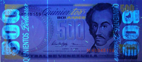 Piece bbcv500bs-eb01-n8 (Obverse, under ultraviolet light)