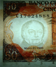 Piece bbcv50bs-ec01-c8 (Obverse, in front of light)