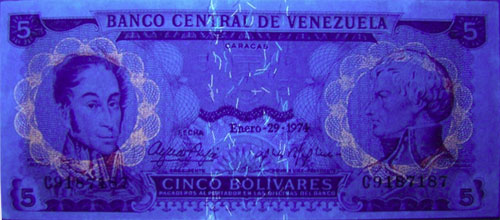 Piece bbcv5bs-ba08-c7 (Obverse, under ultraviolet light)