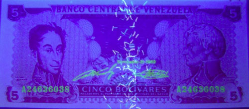 Piece bbcv5bs-bb01-a8 (Obverse, under ultraviolet light)